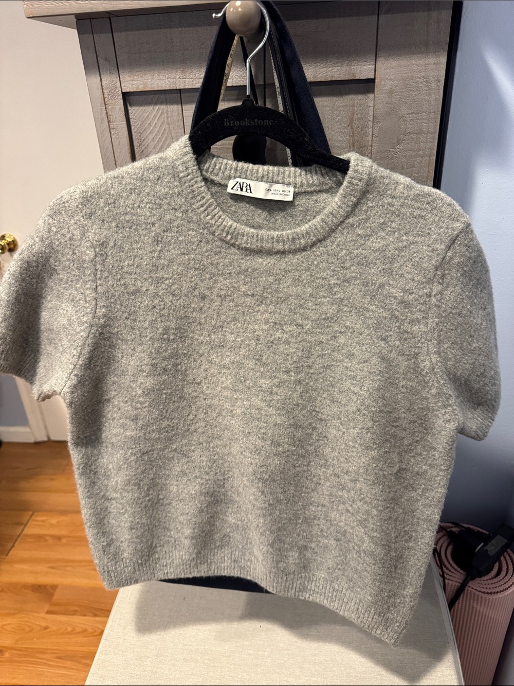 Zara Short-Sleeve Crewneck Sweater in Heather Gray